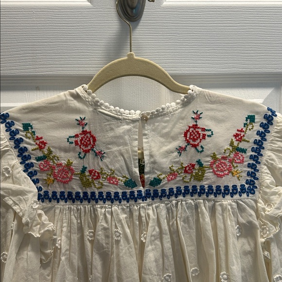 Farm Rio Embroidered White Eyelet Ruffle Top - Picture 6 of 6